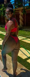 Acompanhante Morena