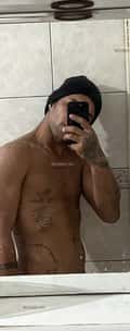 Acompanhante Pretinho