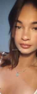 Acompanhante Agatha Carvat