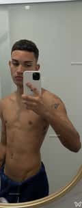 Acompanhante Lucas Neves