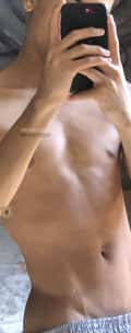 Acompanhante Alisson