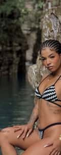 Acompanhante Jhenyfer