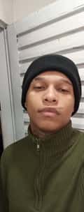 Acompanhante Oliver