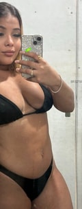 Acompanhante Clara
