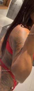 Acompanhante Morena