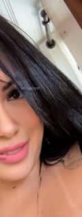 Acompanhante Paola Novais