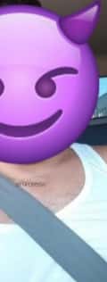 Acompanhante Garoto Saliente