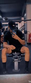 Acompanhante Leandro Santos