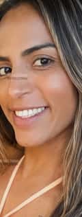 Acompanhante Michella Santos