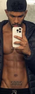 Acompanhante Matheus