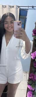 Acompanhante Camila