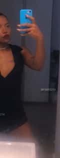 Acompanhante Lorena Queiroz