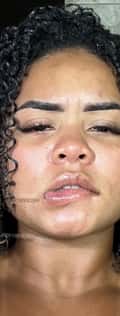Acompanhante Vivi Brown