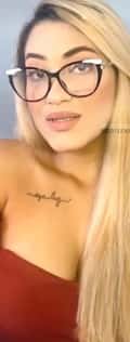 Acompanhante Carolina