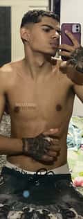 Acompanhante Gustavo