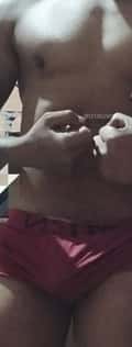 Acompanhante James