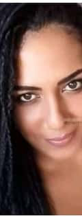 Acompanhante Soraya Mello Soll