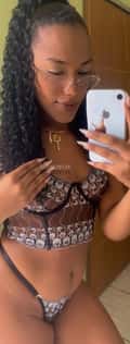 Acompanhante Thaylinha