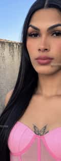 Acompanhante Morena