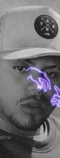 Acompanhante Henrique Douglas