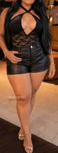 Acompanhante Morena