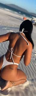 Acompanhante Mellany