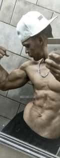 Acompanhante Joseph Martins