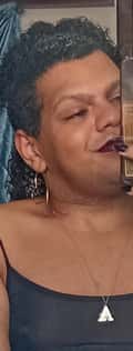 Acompanhante Victória