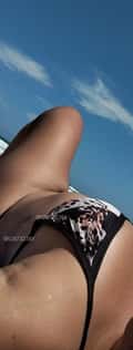 Acompanhante Morena