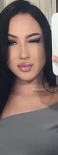 Acompanhante Pollyana Lopes