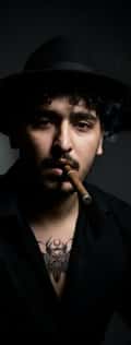 Acompanhante Artur