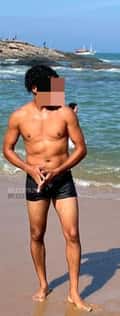 Acompanhante Adriano