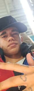 Acompanhante Vitor Miguel