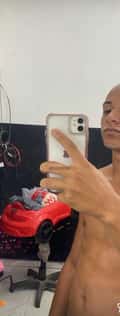 Acompanhante Guilherme