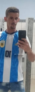 Acompanhante Robert Veloso