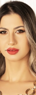 Acompanhante Allana