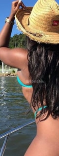 Acompanhante Beatriz Farias