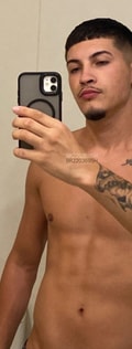 Acompanhante Giovani Mello