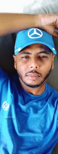 Acompanhante James