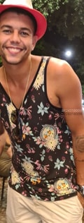 Acompanhante Arthur Alves