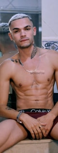 Acompanhante Torcunha