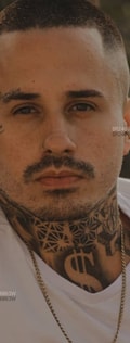 Acompanhante Tiago