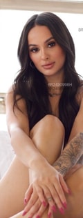 Acompanhante Clara Lopes
