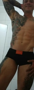 Acompanhante Henrique Tatoado