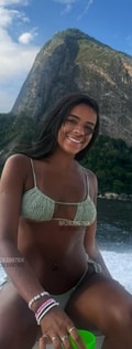 Acompanhante Morena