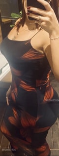 Acompanhante Karen