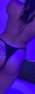Acompanhante Karoline