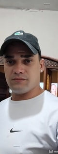 Acompanhante Max