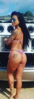 Acompanhante Camila