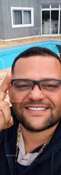 Acompanhante Alisson